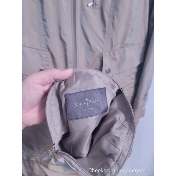 Cole Haan Topaz Iridescent Raincoat Jacket Stow-Away Hood Women's size MEDIUM - Picture 7 of 10